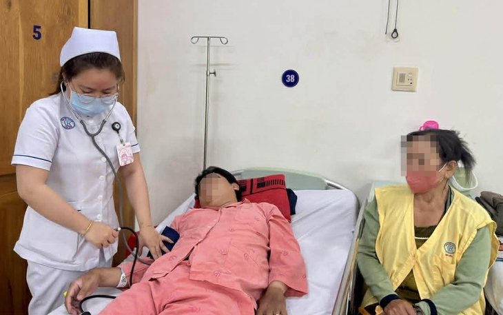 'Lá chắn' cho bệnh nhân mắc bệnh hiểm nghèo - Ảnh 1. BHYT - Ảnh 1.