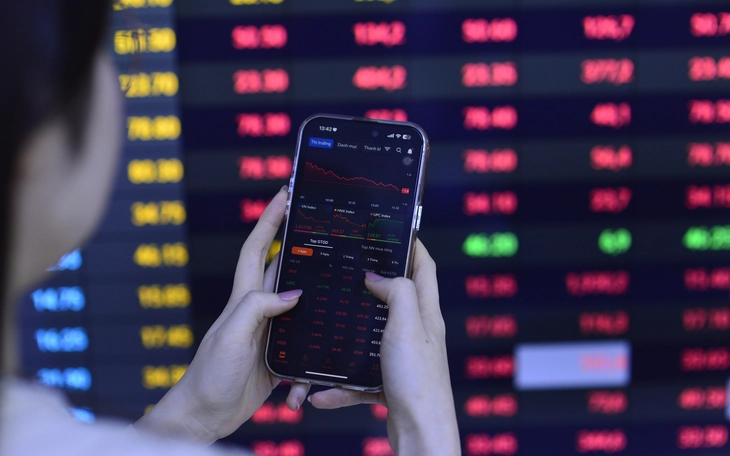 Cắt mạch giảm 7 phiên, VN-Index lấy lại sắc xanh trên diện rộng - Ảnh 2.