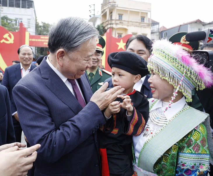 Tổng Bí thư Tô Lâm: Tiếp tục chung sức, đồng lòng đưa Cao Bằng tiến lên vững chắc - Ảnh 2. Tổng Bí thư - Ảnh 2.