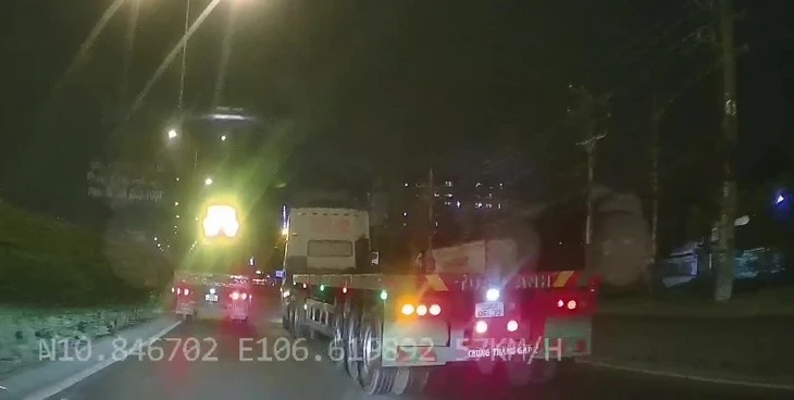 lạng lách - Ảnh 1.