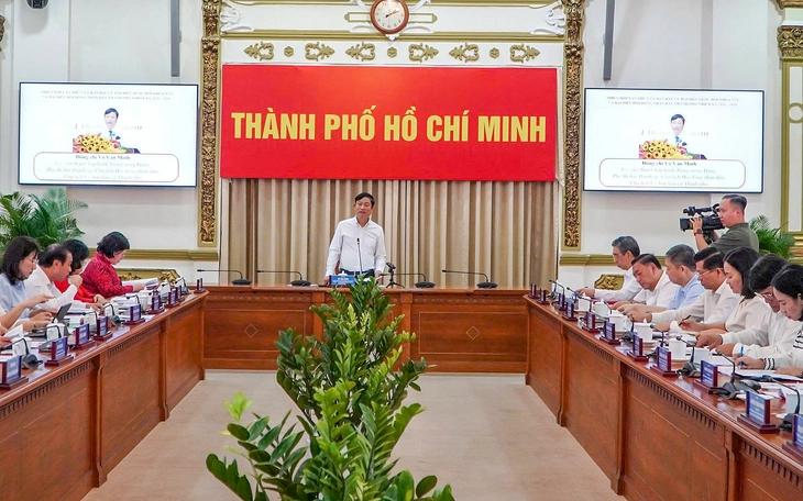 Bí thư Thành ủy TP.HCM Trần Lưu Quang chủ trì họp Ban Chỉ đạo bầu cử thành phố - Ảnh 2.