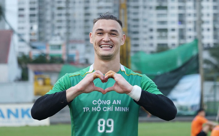 Tuyển Việt Nam khủng hoảng thừa thủ môn - Ảnh 4.