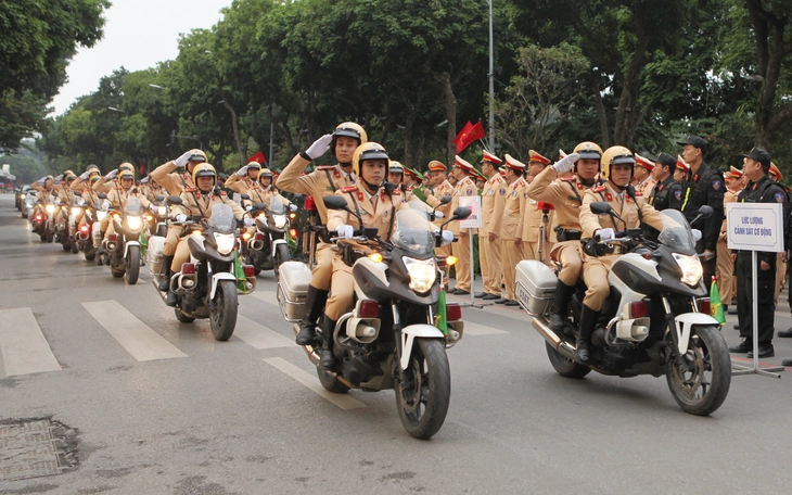 Giải thể Ủy ban An toàn giao thông Quốc gia từ 1-6 - Ảnh 3.