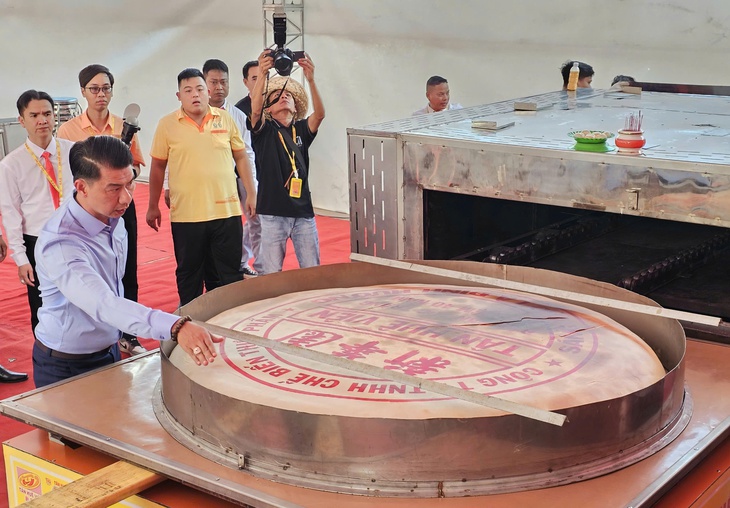 'Tú liên tinh' - Ngôn ngữ ánh sáng cho Liên Hoa Bảo Tháp tại Tân Huê Viên, Sóc Trăng - Ảnh 5.