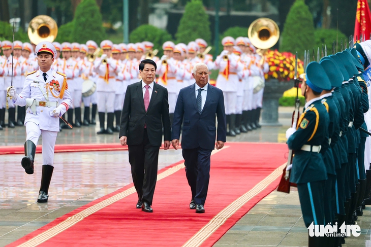 Chủ tịch nước Lương Cường chủ trì lễ đón Chủ tịch Hội đồng châu Âu - Ảnh 1. Chủ tịch Hội đồng châu Âu - Ảnh 1.