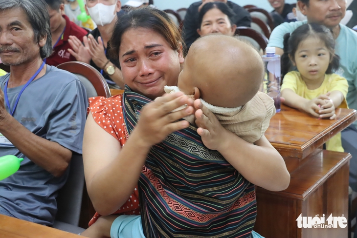 Ước mơ của Thúy mang mùa xuân đến với bệnh nhi ung thư tại TP.HCM - Ảnh 7.