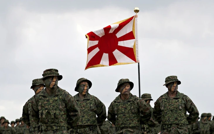 Bộ trưởng Quốc phòng Nhật - Hàn so tài bóng bàn - Ảnh 2.