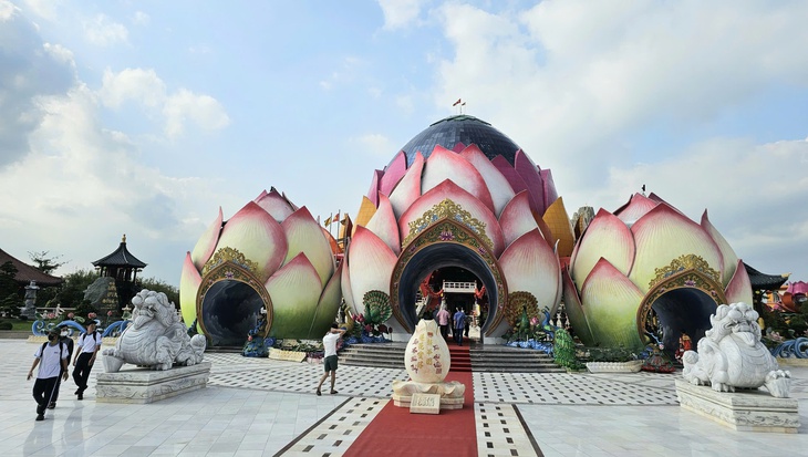 Liên hoa bảo tháp - Ảnh 3.