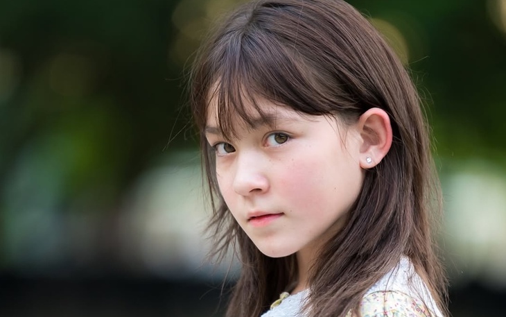 Cô bé Thái Lan 12 tuổi đóng quỷ Phí Phông trong phim kinh dị Việt - Ảnh 5.