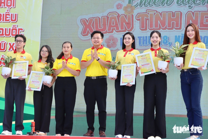 xuân tình nguyện - Ảnh 13.