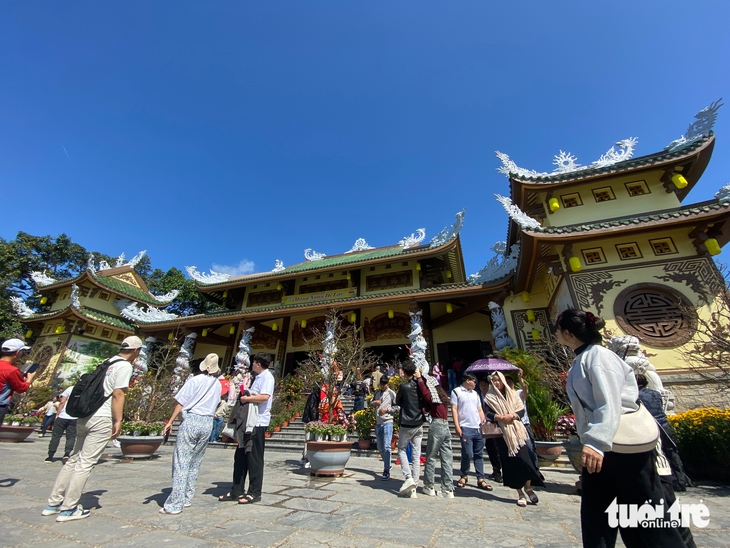 chùa Linh Ứng - Ảnh 5.