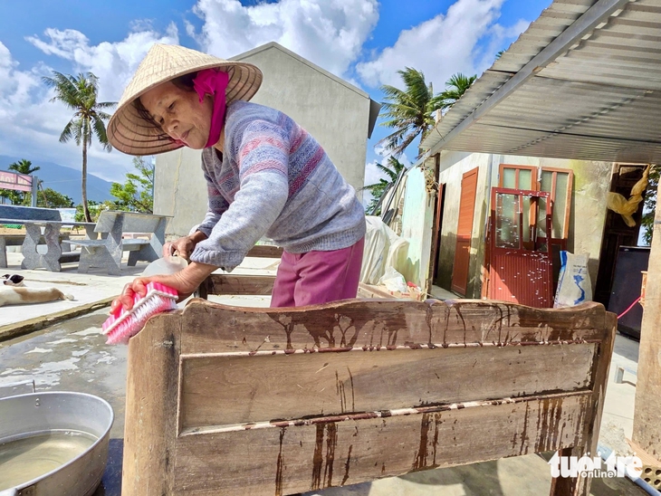 Niềm vui trước giờ bàn giao nhà mới của người dân vùng lũ Phú Yên cũ - Ảnh 6.