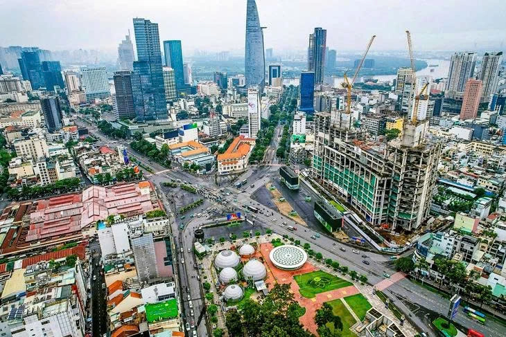 công tư - Ảnh 1.