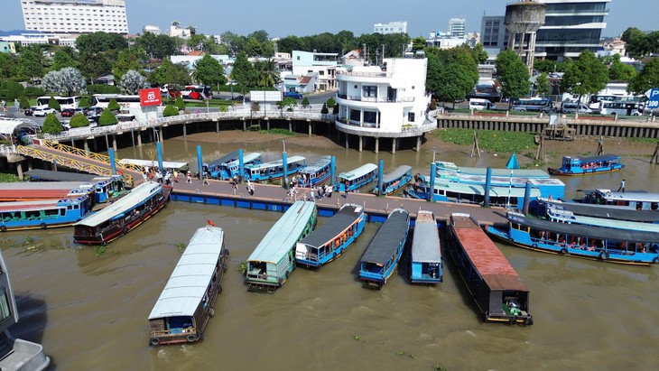 Khách du lịch đến Đồng Tháp tăng cao dịp Tết dương lịch 2026 - Ảnh 6.