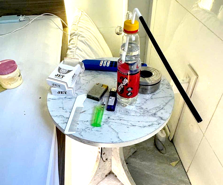 Bị bắt về tội 'sử dụng trái phép chất ma túy’, khai ra vụ giao cấu với trẻ em - Ảnh 1.