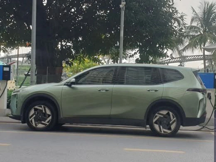 VinFast Limo Green - Ảnh 2.