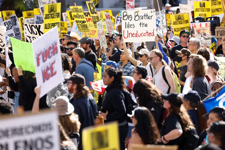 biểu tình - Ảnh 4.