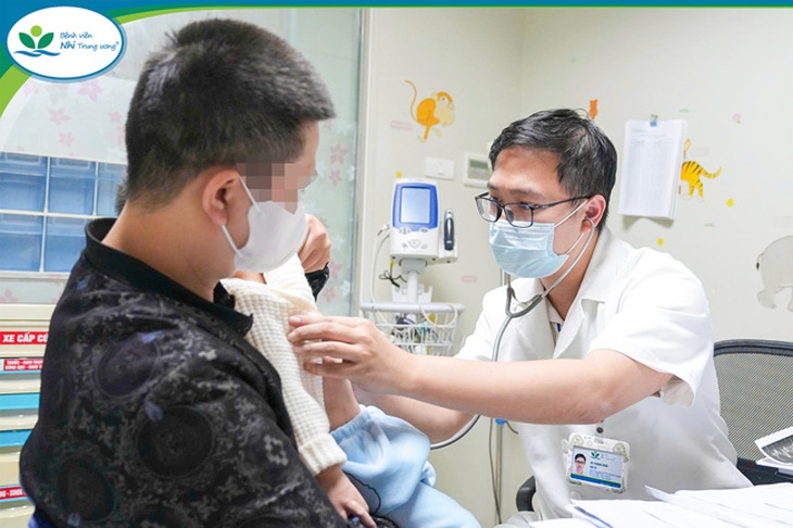 Ba lần phẫu thuật cứu sống trẻ tim bẩm sinh phức tạp - Ảnh 2. tim bẩm sinh - Ảnh 2.