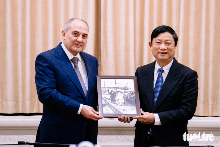 Azerbaijan coi Việt Nam là hình mẫu kết nối giữa Đảng và người dân - Ảnh 3. TP.HCM muốn hợp tác với Azerbaijan về đào tạo nguồn nhân lực dầu khí, hóa dầu - Ảnh 3.