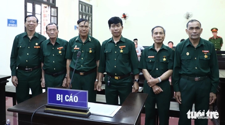 Chỉ ra nhiều sai sót tố tụng, tòa vẫn tuyên y án vụ 6 cựu chiến binh kêu oan - Ảnh 1.
