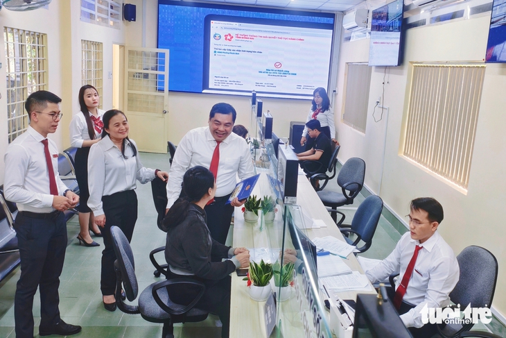 Xã cửa ngõ TP.HCM khánh thành Trung tâm phục vụ hành chính công với mức đầu tư hơn 2 tỉ đồng - Ảnh 1.