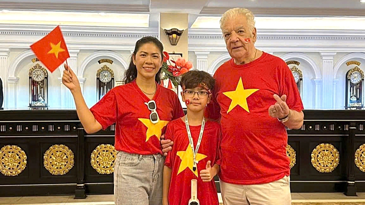 Một mái nhà, ba thập niên và 'quê hương thứ hai' - Ảnh 2.