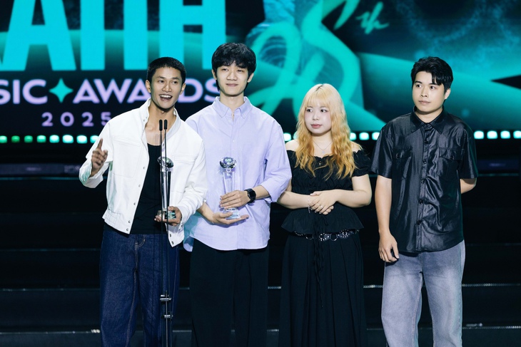 Hòa Minzy - Ảnh 4.