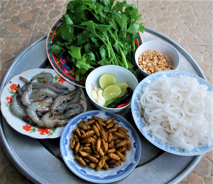 Đặc sắc mì Quảng trộn khô trong mùa xuân xứ Quảng - Ảnh 4. mì Quảng - Ảnh 4.