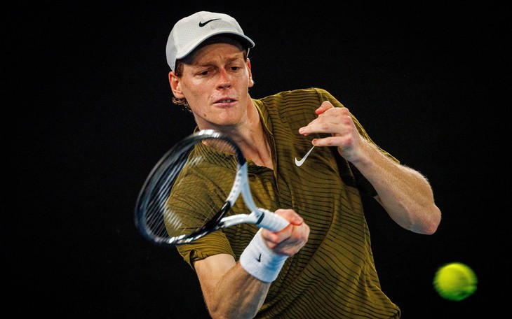 Sinner tái xuất sau trận thua Djokovic tại Úc mở rộng - Ảnh 2.