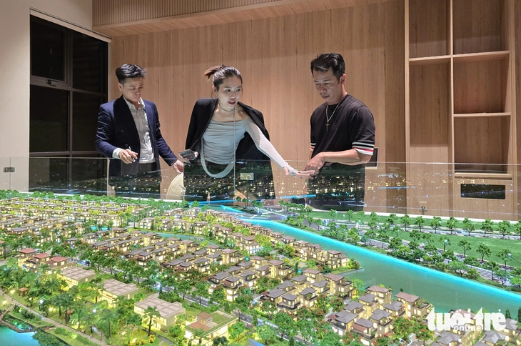 Loạt 'ông lớn' bất động sản báo lãi, có doanh nghiệp thu 103.000 tỉ chỉ trong một quý - Ảnh 1.