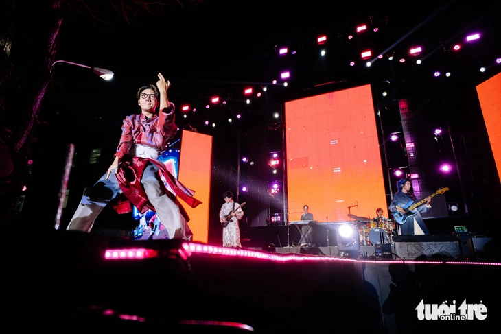 Tuổi Hồng - Ảnh 9.