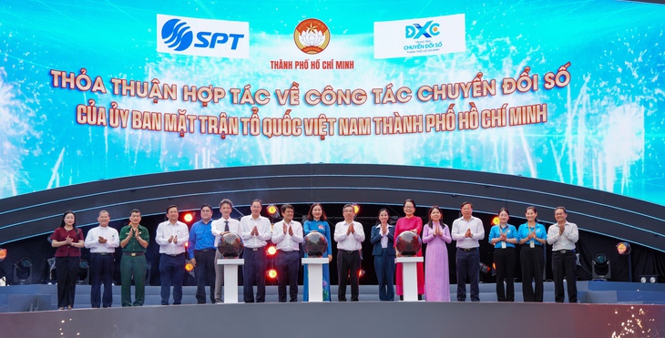 Đi siêu thị miễn phí, thi gói bánh chưng ở ngày hội 'Xuân đoàn kết - Tết nghĩa tình' - Ảnh 10.