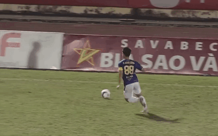 Cầu thủ Việt kiều đầu tiên thi đấu cho Sông Lam Nghệ An - Ảnh 2.