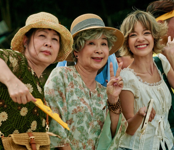 Uyển Ân uống hai chai rượu để đóng phim gia đình - Ảnh 3.