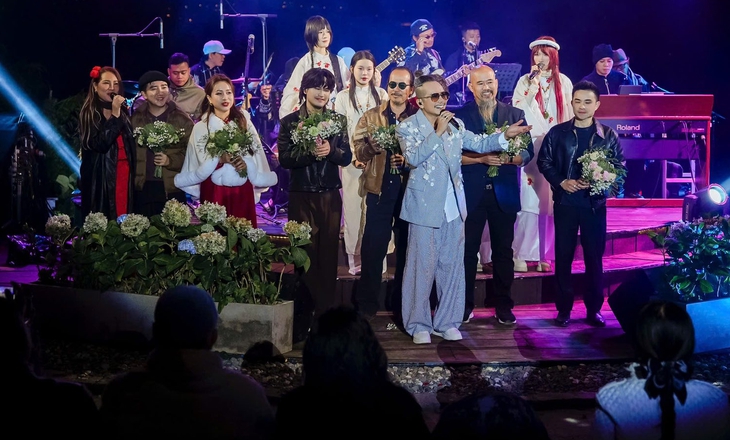 Jimmii Nguyễn - Ảnh 1.