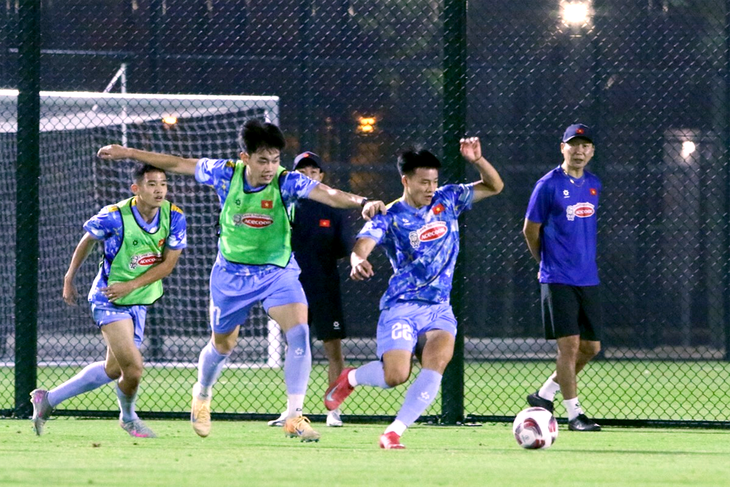 AFC công bố danh sách U23 Việt Nam: Thanh Nhàn ở lại, Lê Phát bị loại - Ảnh 1.