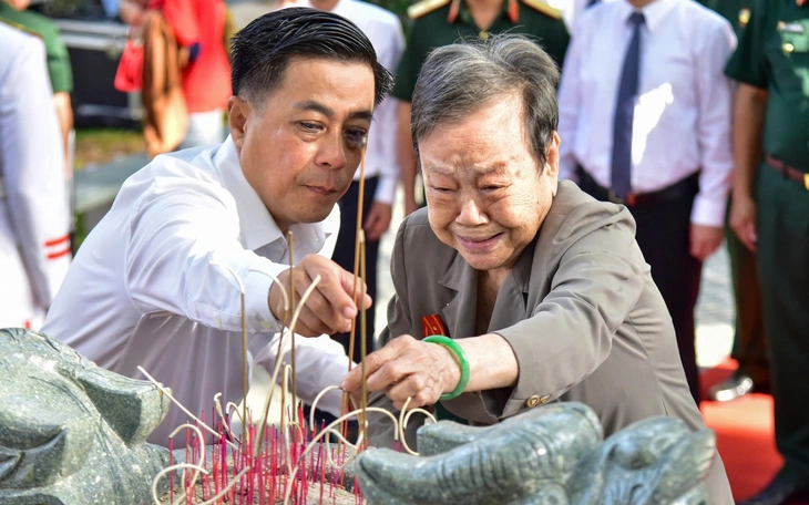 Cấp bằng Tổ quốc ghi công cho 49 liệt sĩ Biệt động Sài Gòn - Gia Định - Ảnh 2.