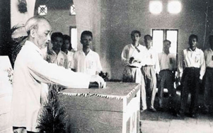 Chiếc hòm phiếu ‘đặc biệt quý hiếm’ trong kỳ bầu cử đầu tiên 80 năm trước - Ảnh 4.