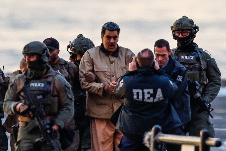 Hình ảnh Tổng thống Maduro đến tòa án New York, đi bằng trực thăng và xe bọc thép - Ảnh 2.