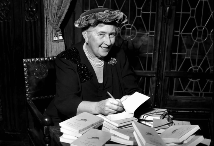 Agatha Christie - Ảnh 4.