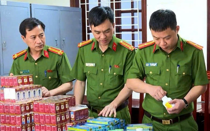 Bát nháo thị trường thực phẩm chức năng: Bít lỗ hổng quản lý ra sao? - Ảnh 3.