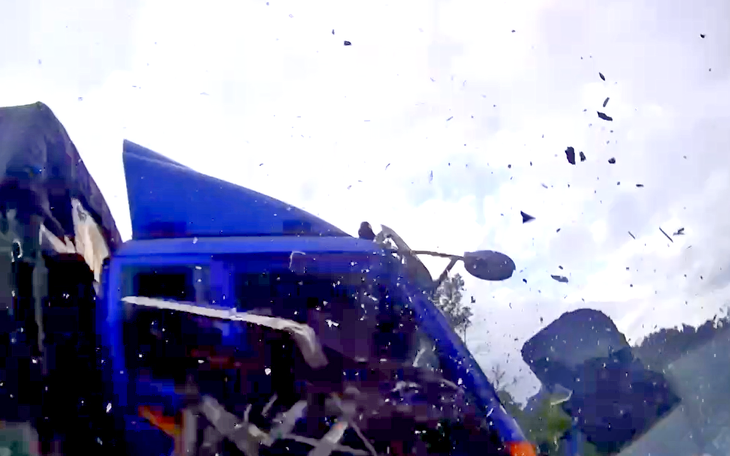 Tiếp tục cấm xe đi ban đêm trên tuyến La Sơn – Hòa Liên qua Tết Nguyên đán - Ảnh 1.