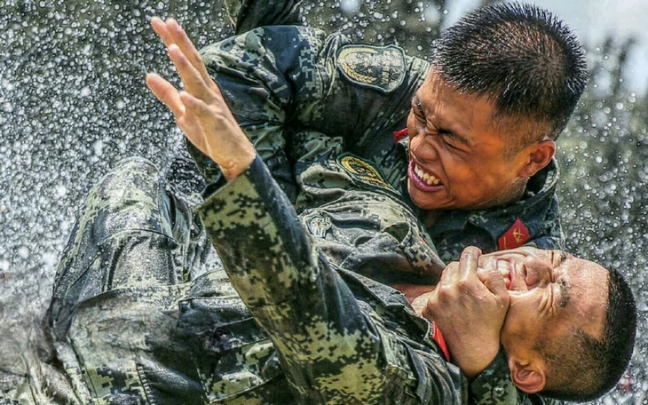 Tuyệt kỹ hiếm hoi của Kim Dung bước lên được võ đài MMA - Ảnh 5.