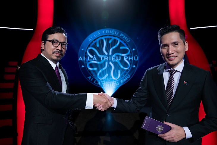 Bị truy nã hơn 11 năm vẫn đi thi 'Ai là triệu phú' và loạt tình huống khó tin - Ảnh 4.