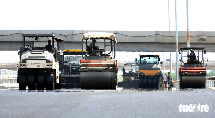 Đồng Nai đôn đốc thi công 8 tuyến đường kết nối sân bay Long Thành - Ảnh 2.