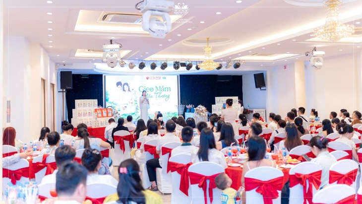 tiệc cưới - Ảnh 4.