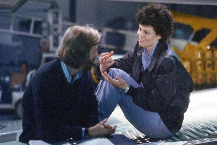 sigourney-weaver-on-aliens-crew-clashing-with-director-v0-2zj52uafebdbs8z7xojovncmqwpm-llmrytvaqw0dwi-17676740993591615037820.jpeg