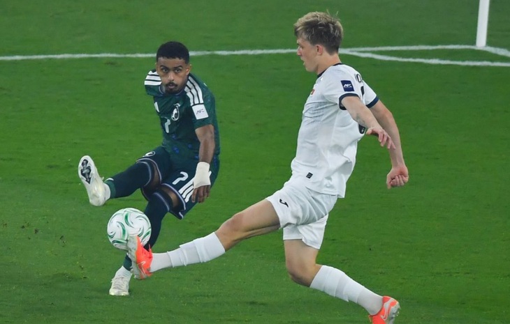 Chủ nhà Saudi Arabia đưa U23 Việt Nam lên ngôi đầu bảng Chủ nhà Saudi Arabia đưa U23 Việt Nam lên ngôi đầu bảng - Ảnh 1.
