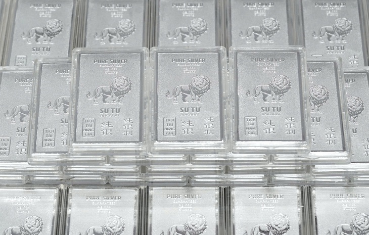 Liệu giá vàng thế giới có quay lại mốc kỷ lục 4.550 USD/ounce? - Ảnh 2.