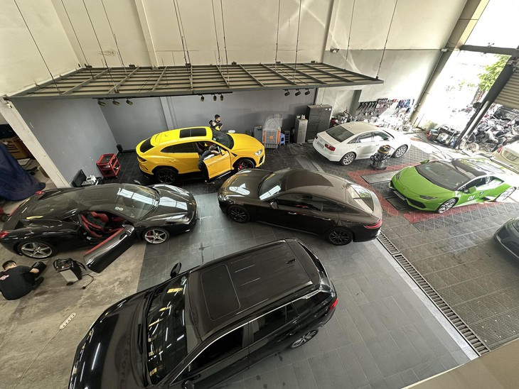 Siêu xe, siêu sang tại Việt Nam hư vì đâu: Phuộc, gầm và 300 triệu đồng là cái giá của việc… ít chạy- Ảnh 2. siêu xe - Ảnh 2.